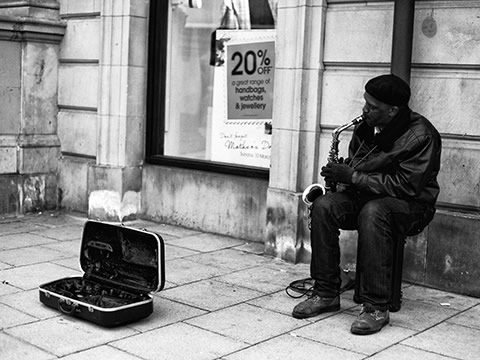busker